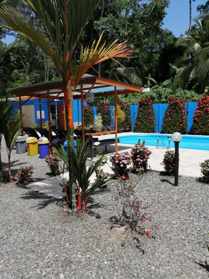 Puerto Vargas Lodge Cahuita Esterno foto